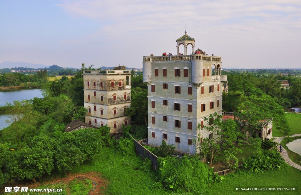 开平碉楼与村落