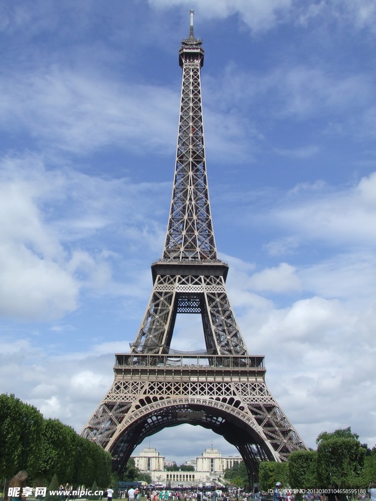 巴黎铁塔