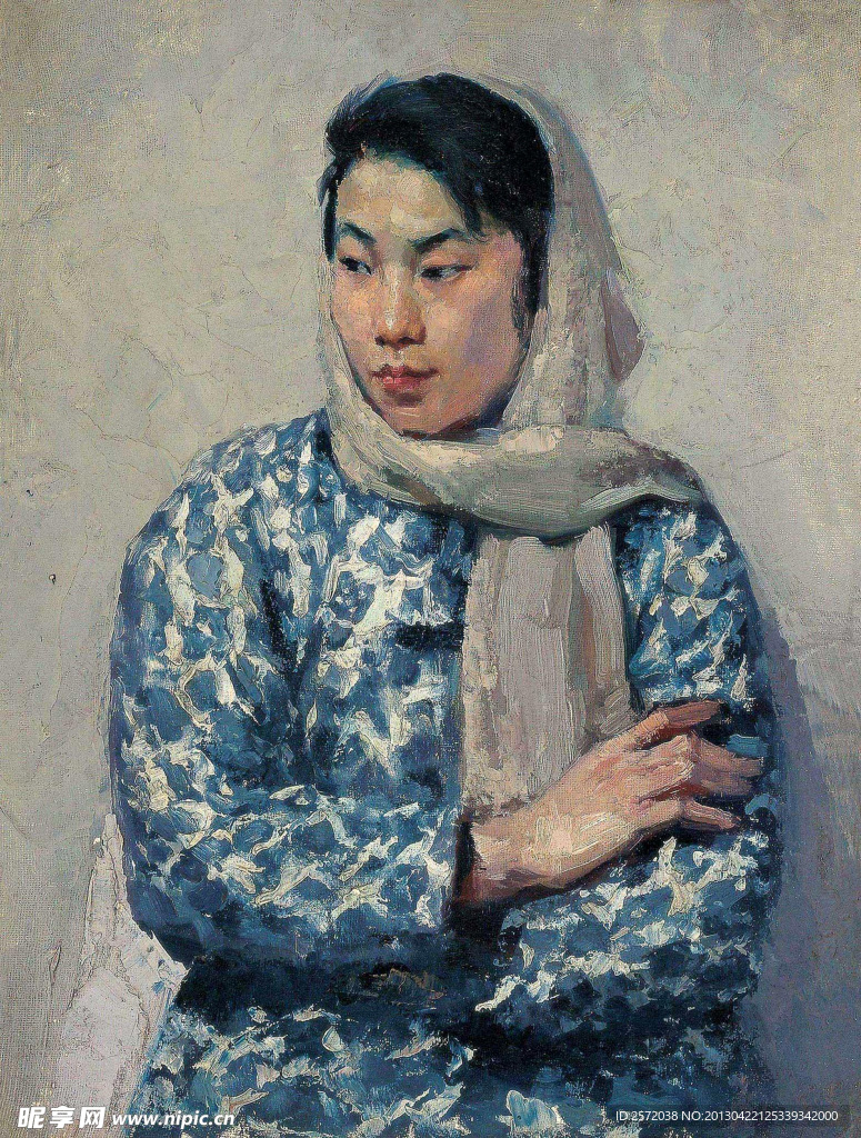 穿青花衣服的女人