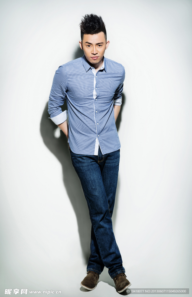 2013新款休闲男模