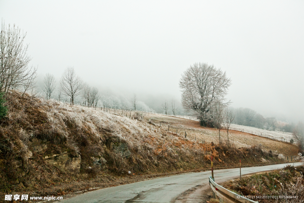萨拉热窝郊外的路