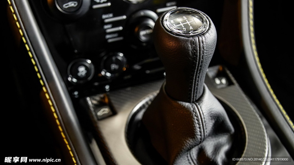 阿斯顿马丁图片素材