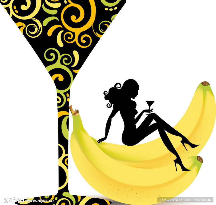 喝鸡尾酒的美女