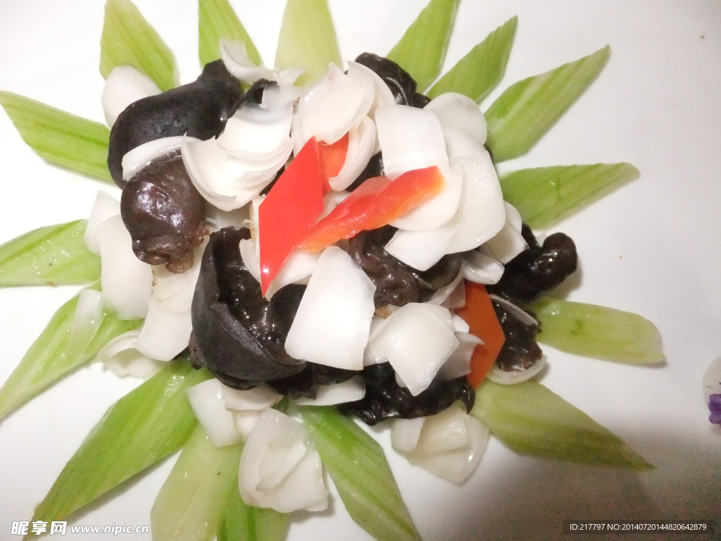 西芹百合炒木耳