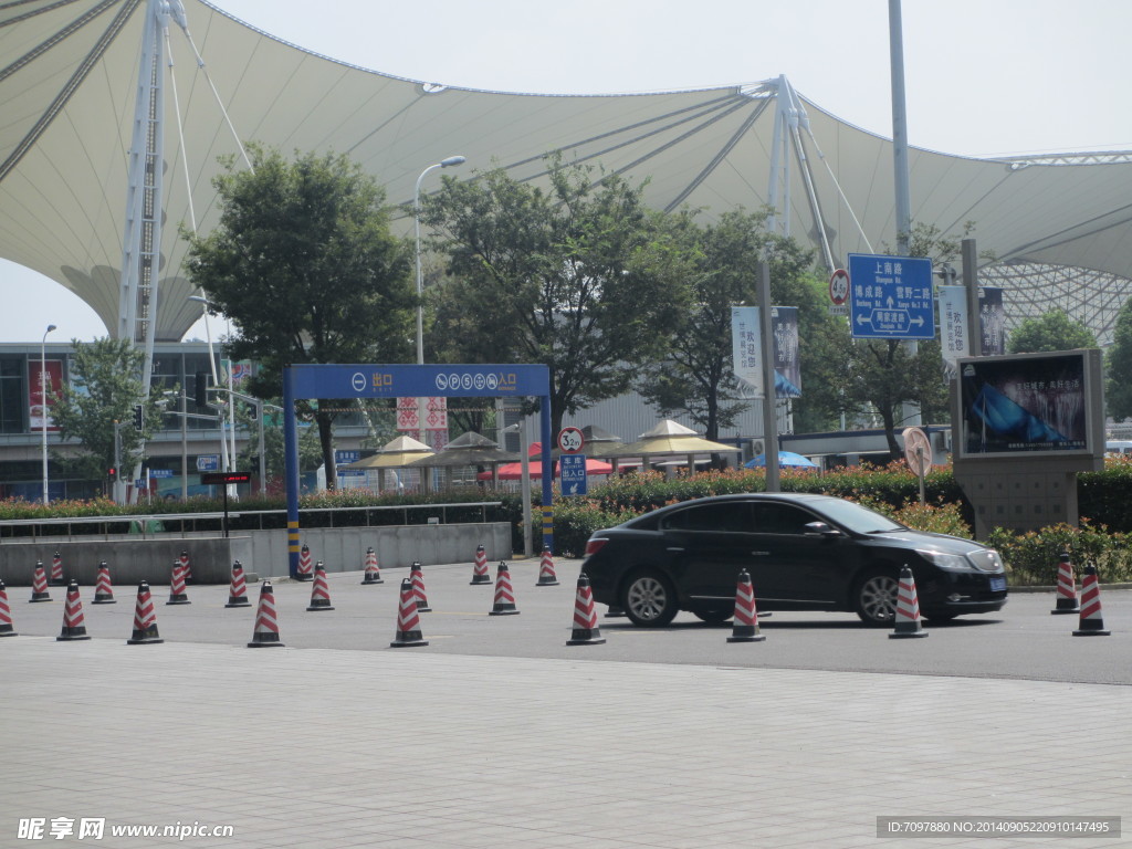 上海  世博展览馆   