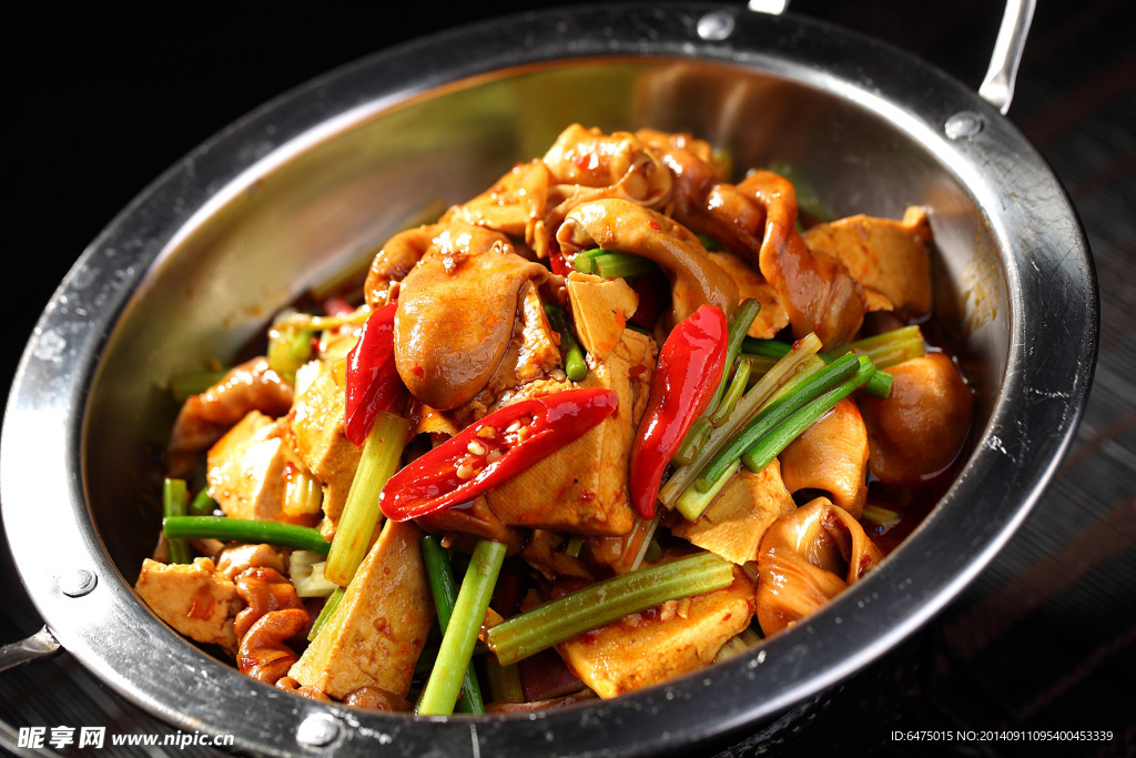 干锅臭豆腐鱼泡