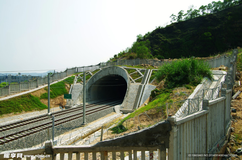 铁路建筑隧道景观