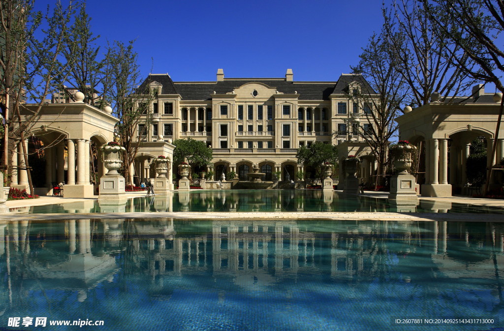 高端古典欧式别墅实景