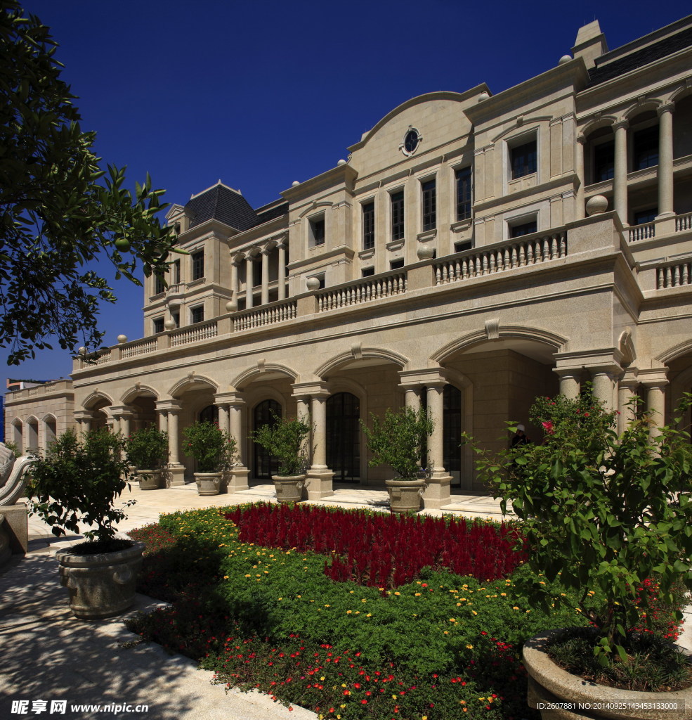 高端古典欧式别墅实景