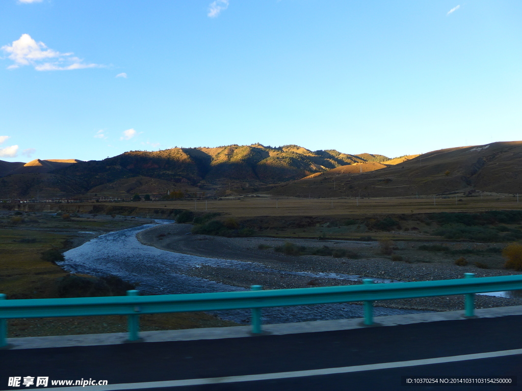 川藏线上的傍晚