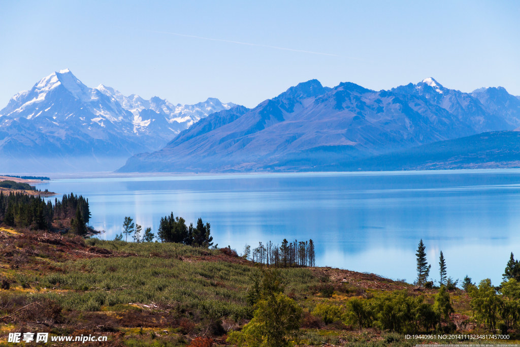新西兰  特卡波湖