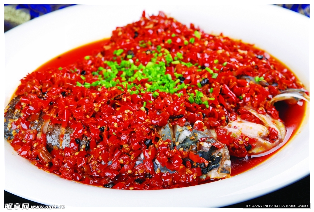有机水库鱼头剁椒酱椒鸳鸯