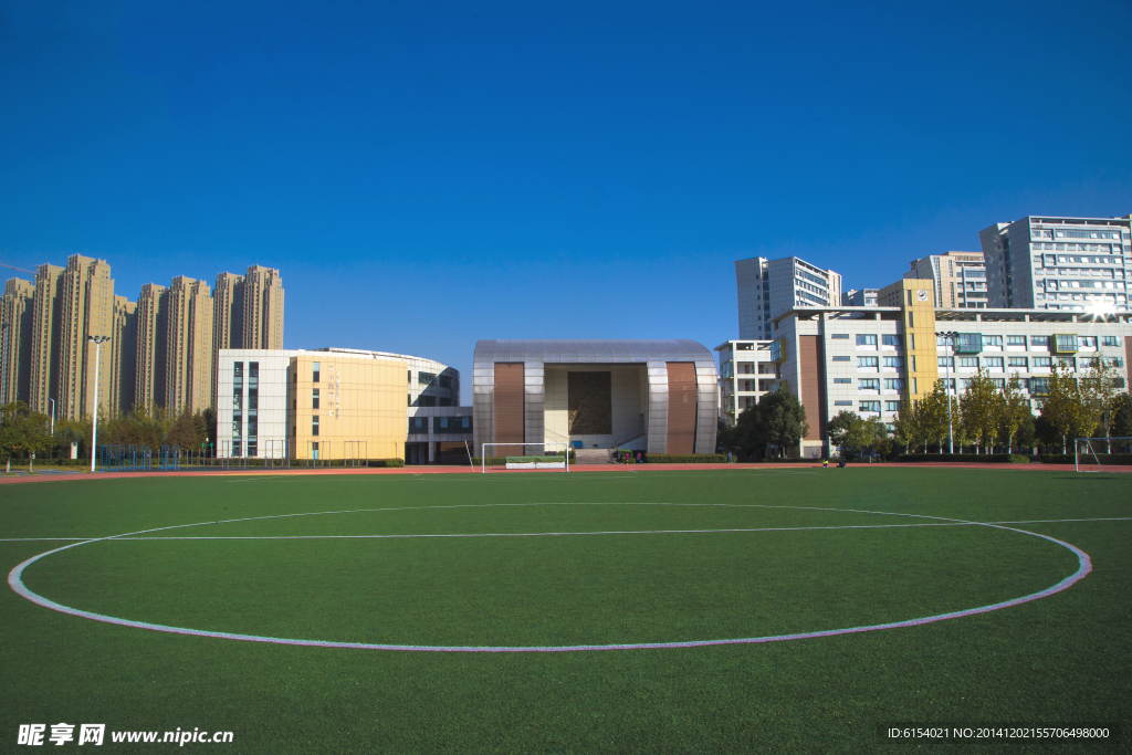 合肥八中校园风景图