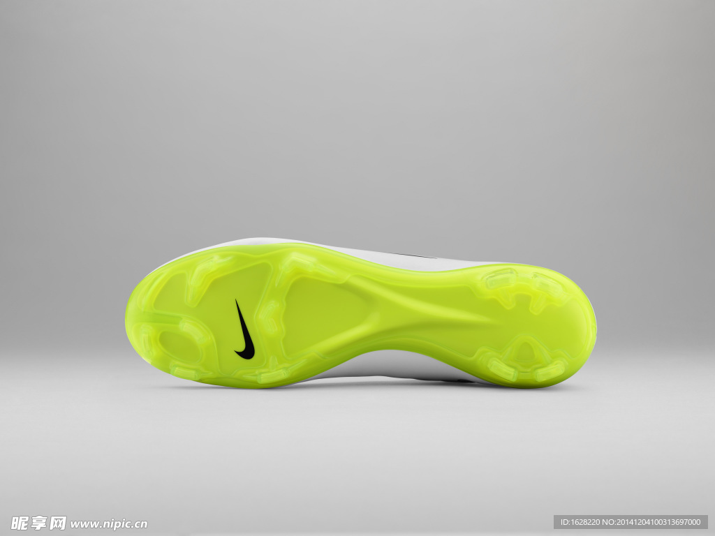 NIKE 足球鞋