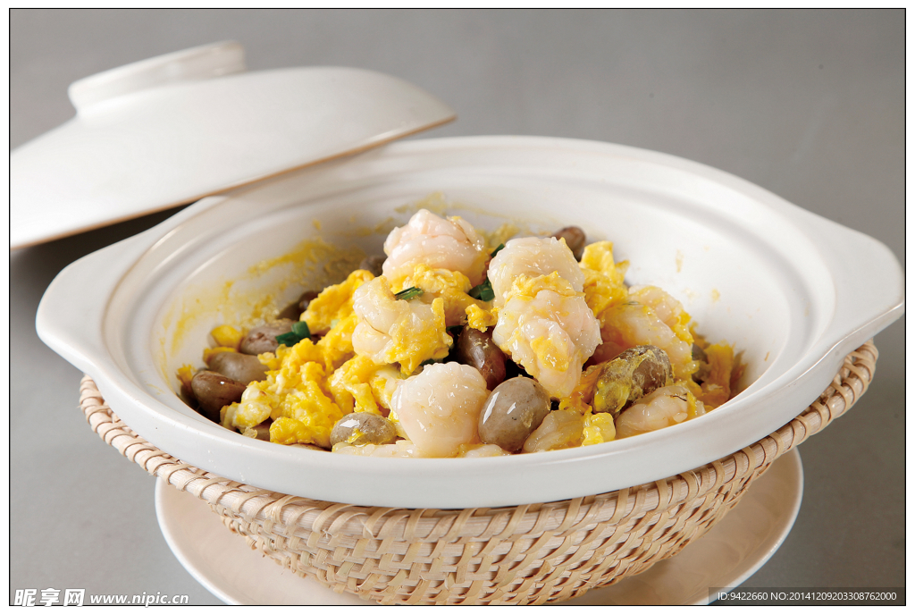 土鸡蛋滚丝虾球