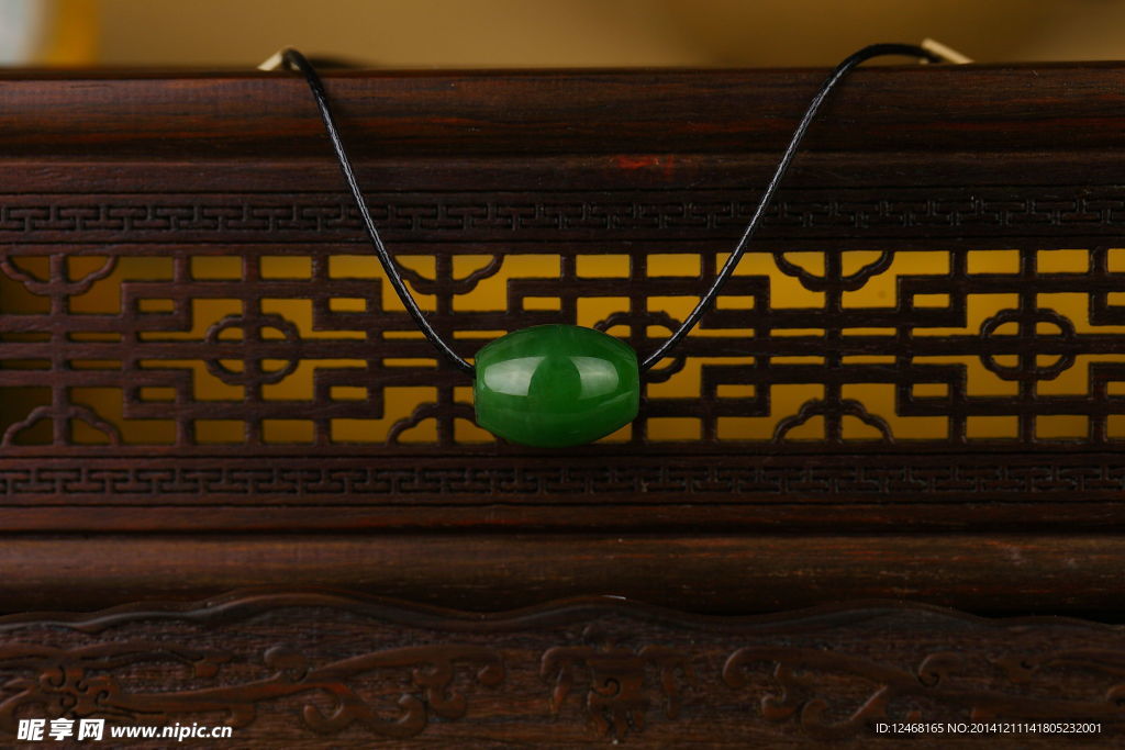 原创琥珀翡翠摄影