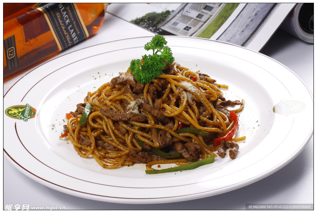 黑椒牛柳炒意面