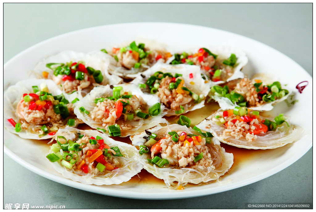 蒜茸粉丝蒸扇贝