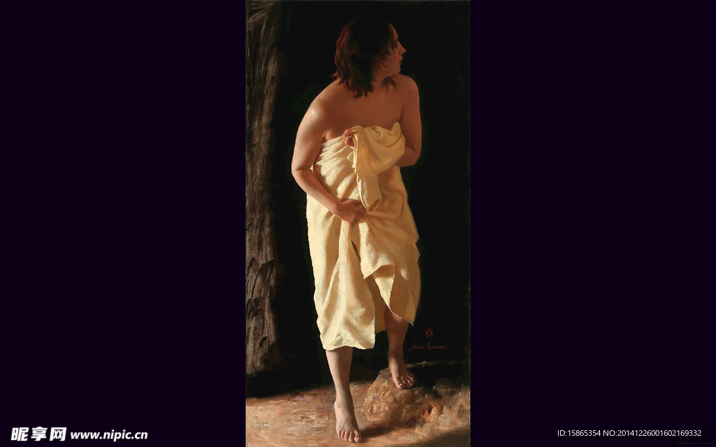 提着裙子的女人