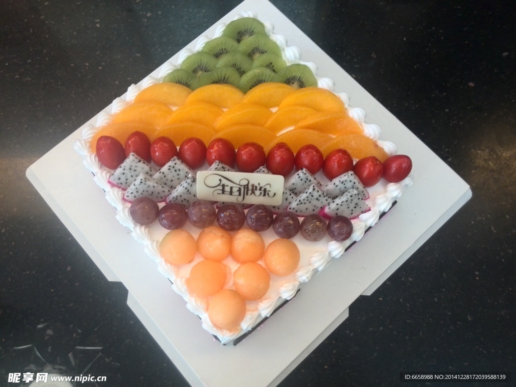 六福贺寿 水果蛋糕