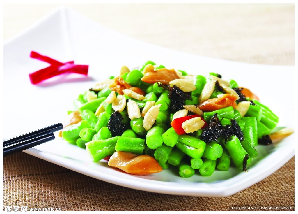 榄仁鲍贝炒四季豆