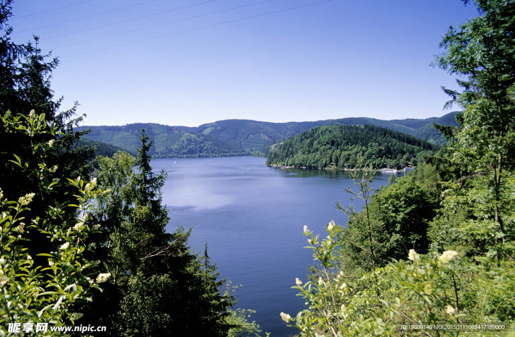 湖泊风景摄影图片