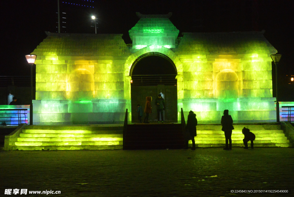 延吉冰雕夜景