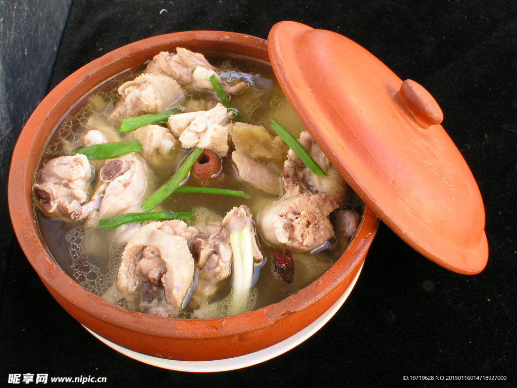 傣味清蒸汽锅鸡