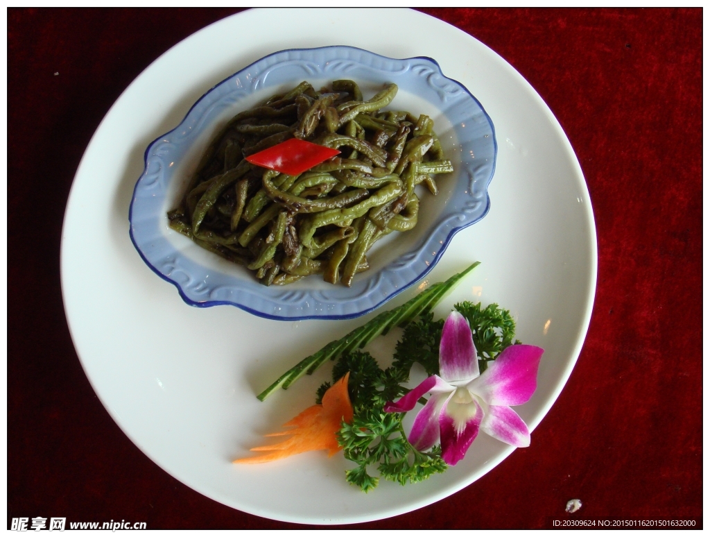 酱烤长缸豆煲来香