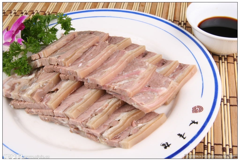 白切羊肉天香楼