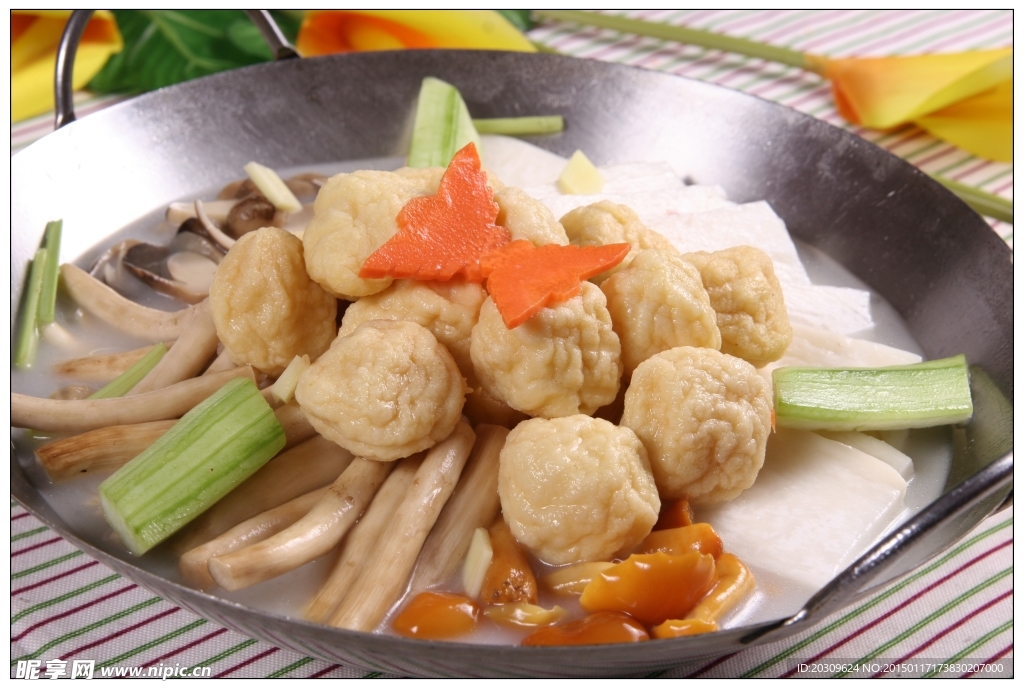 翅汤杂菌浸鱼腐