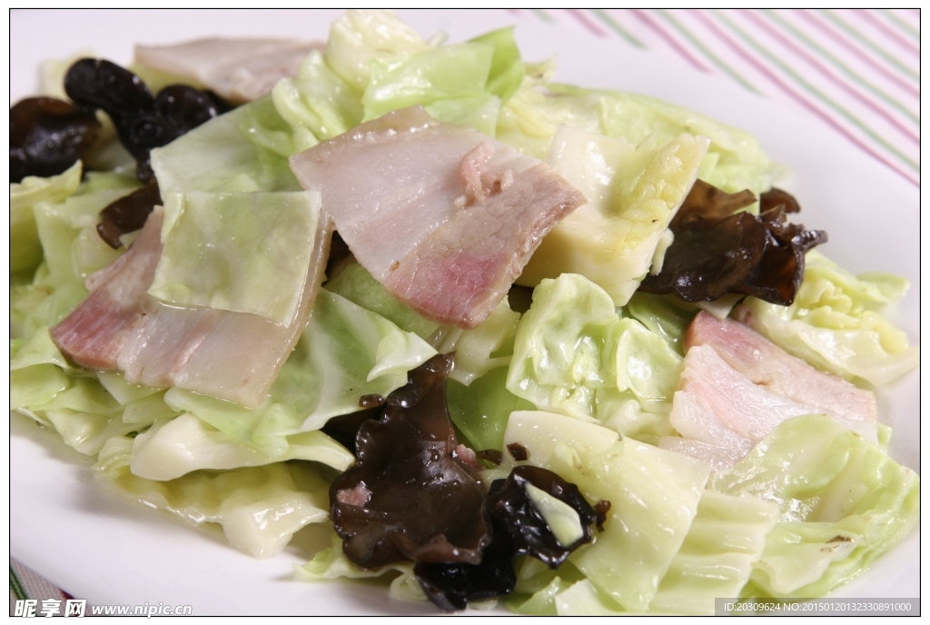 卷心菜炒咸肉片