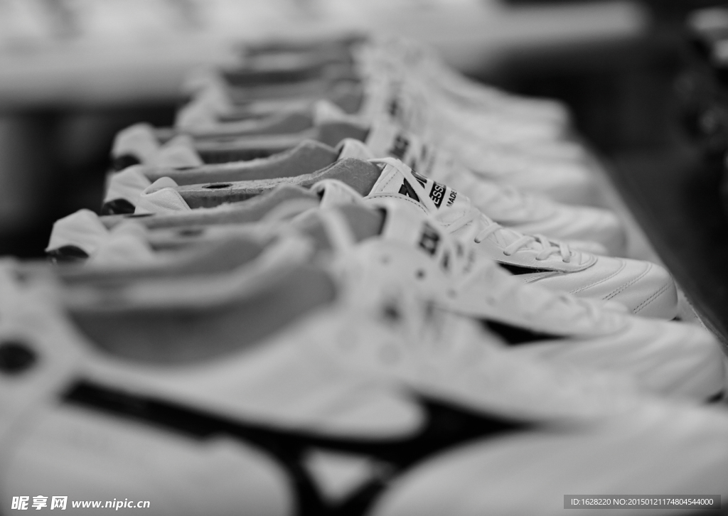 顶级足球鞋广告