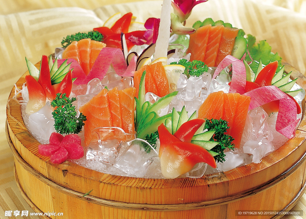 三文鱼拼北极贝