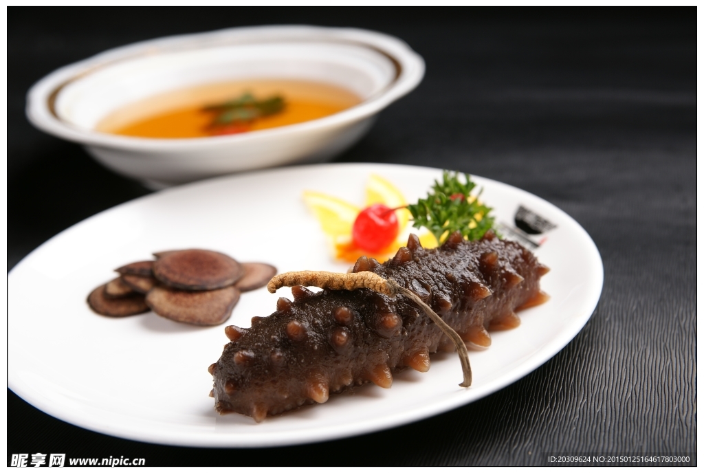 鹿茸虫草炖辽参