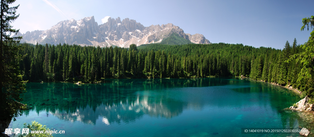森林湖泊风景高清图片