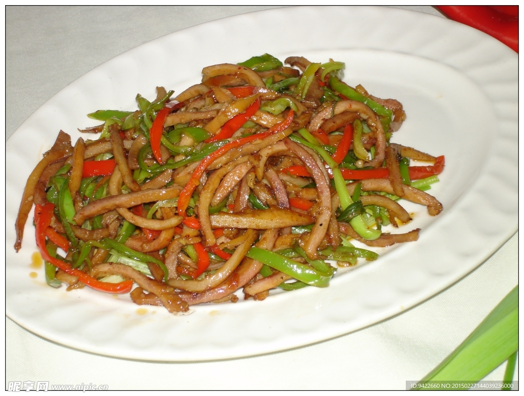 尖椒炒小肚卤味下锅牛肚猪耳肥肠