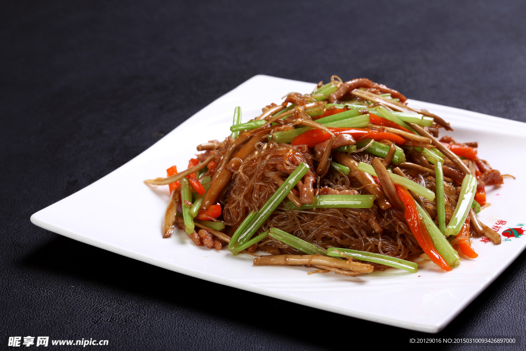 茶树菇炒粉丝
