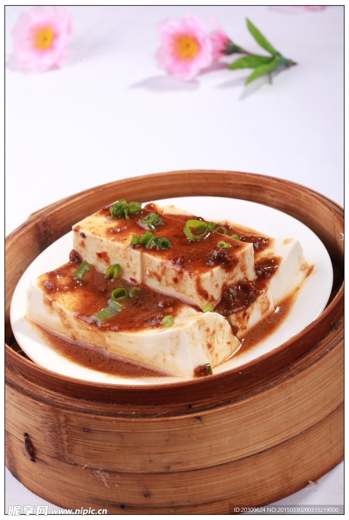 肉酱蒸豆腐