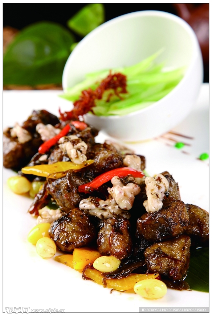 榄菜美景鹅肝粒