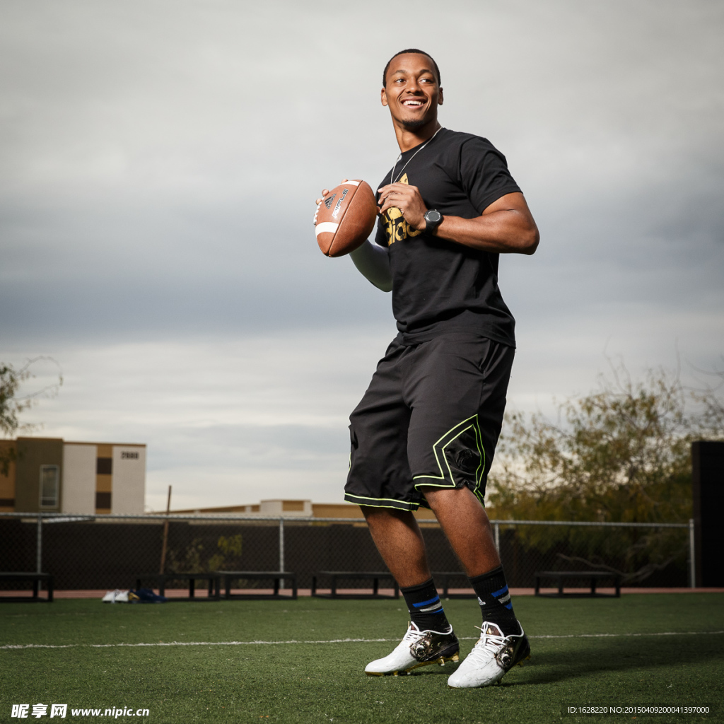 橄榄球运动装备