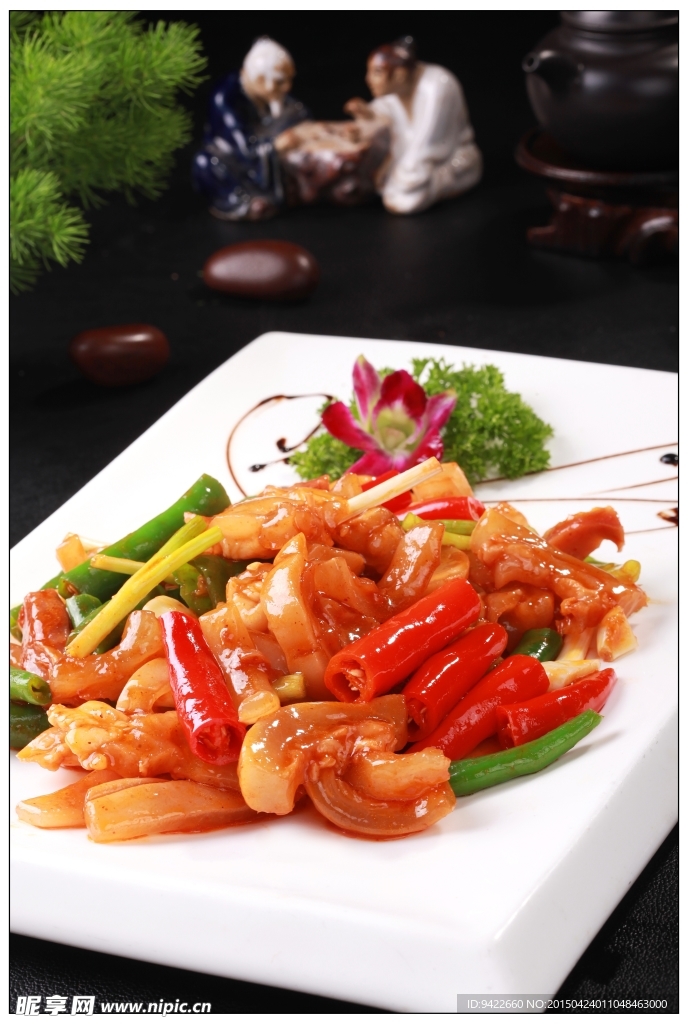 小炒牛角皮一份