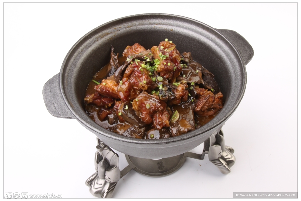 柴鸡炖野生棒蘑