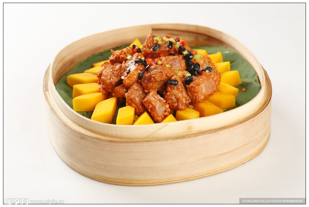 笼仔金瓜蒸肉排