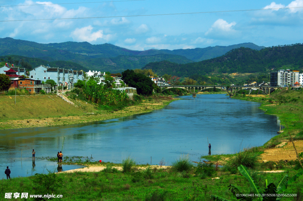 乡村绿洲鱼米之乡