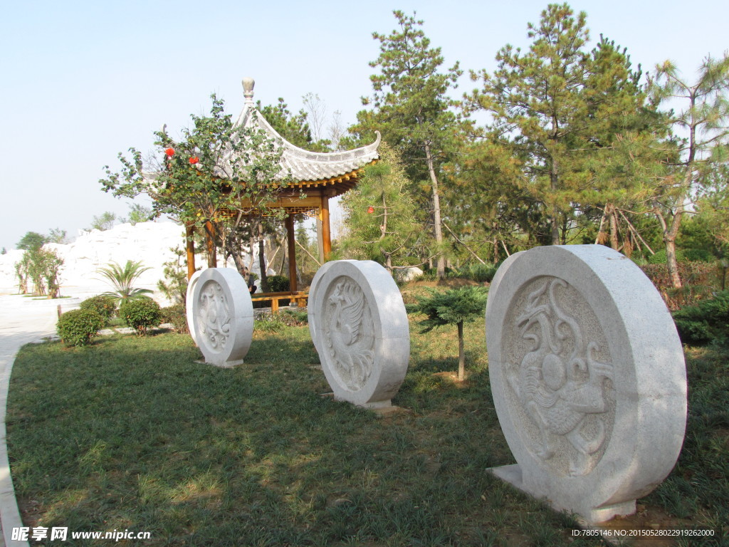 十二本纪园之景观小品