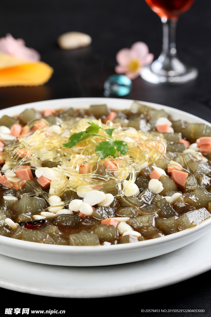 鱼翅嫁给凉粉当新娘