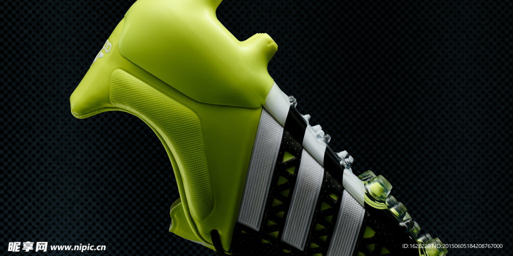 顶级足球鞋广告