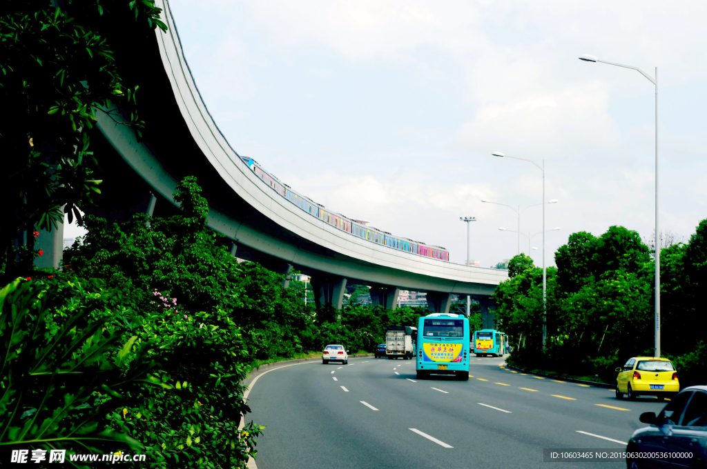 城市列车 高空花车