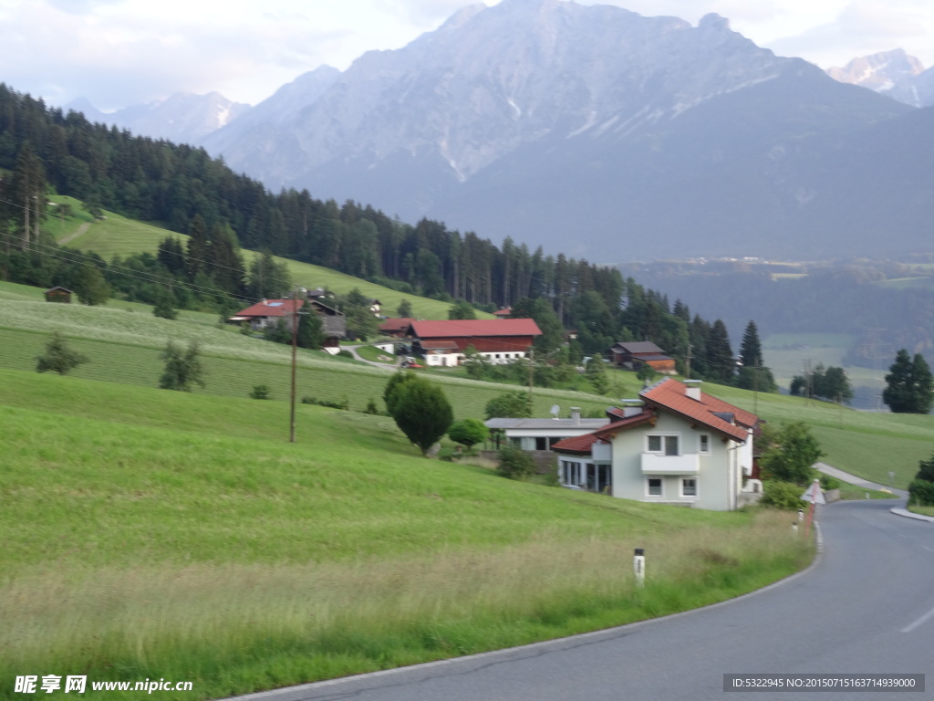 奥地利阿尔卑斯山风光